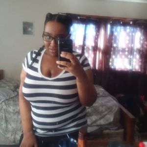 Meet your Posher, Nina